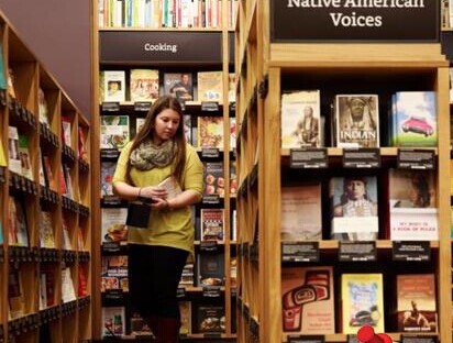 剧情大逆转：逼死实体店的电商，正在反过来狂开实体店！