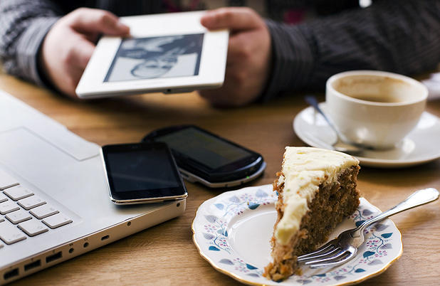 这家咖啡馆让顾客放弃Wifi，只为让生意回归社交|餐饮界