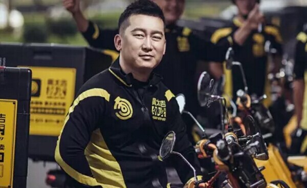 诸人纷纷刷屏支持黄太吉，为什么？|餐饮界