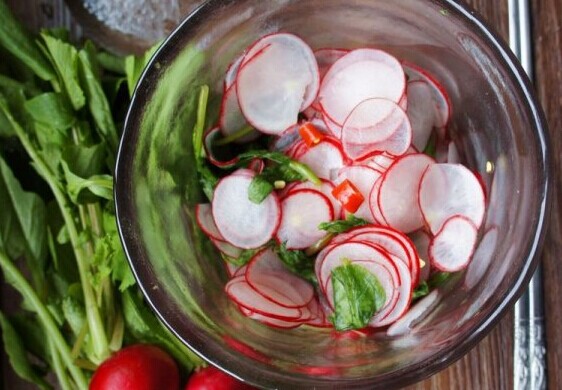 爽口樱桃萝卜片