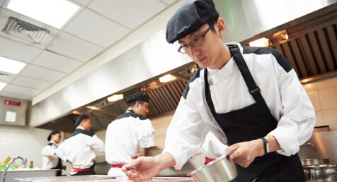 盒马张皓明：首张网络订餐证能否治愈“焦灼”的外卖|餐饮界