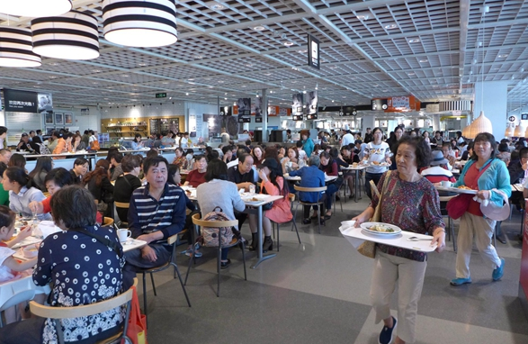 宜家餐厅驱逐蹭座儿 免费经济吸引不来想要的客户