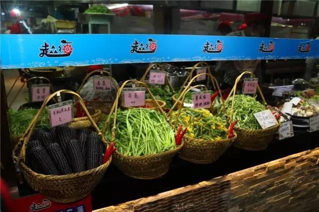 只靠一招，这家餐厅牢牢拴住老员工！|餐饮界