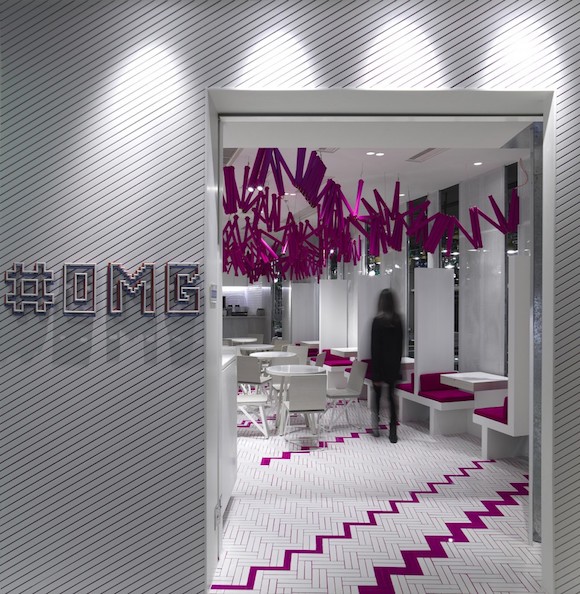 香港有家叫“#OMG”的日本餐厅 走进店里没有一处是直的|餐饮界