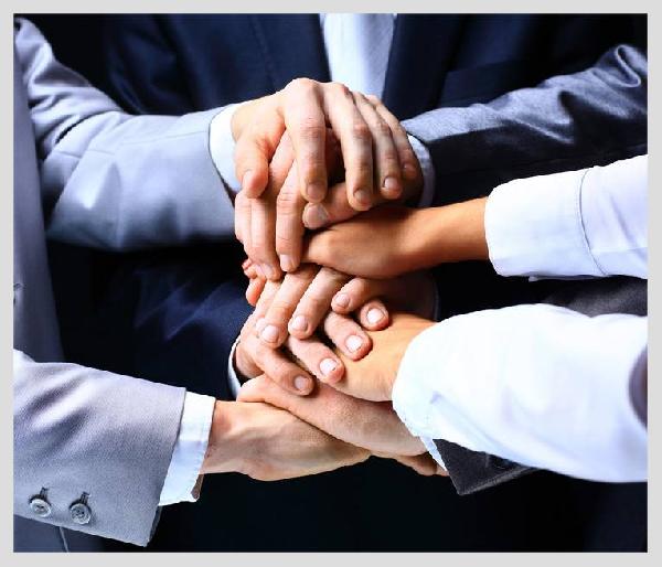 3个创始人的挣扎：放加盟伤品牌，不放伤钱，我该怎么选？