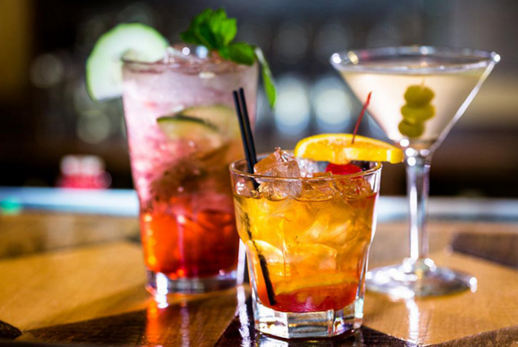 喜茶、一点点、奈雪，数据PK网红茶饮谁家强？