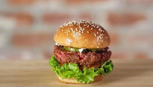 人造牛肉价格四年降了 96%，但还要 3.7 万元一斤