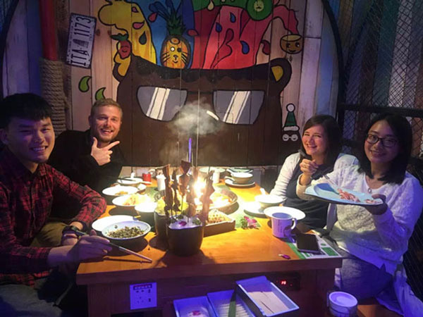 一场大雪、一场寒，吃顿火锅、暖新年