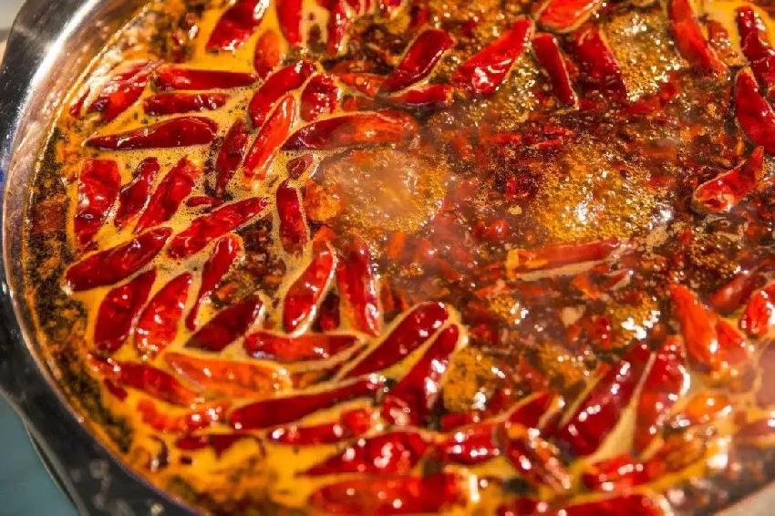 成都火锅现在那么火爆，它会成为下一个“落寞”的潮汕火锅吗？