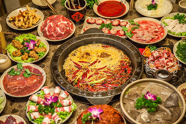 “小龙坎”这个现象级火锅品牌 全球门店要突破1000家