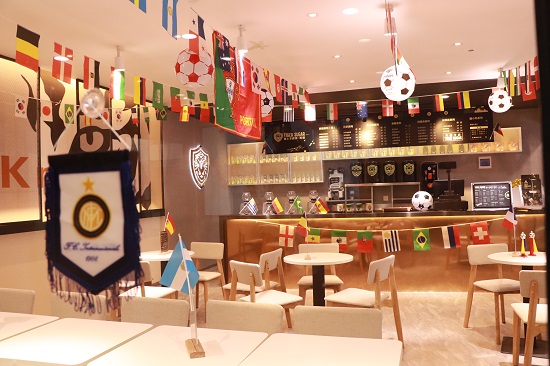 与球迷共享足球盛宴，骑士老虎茶身披战袍为世界杯加油打call