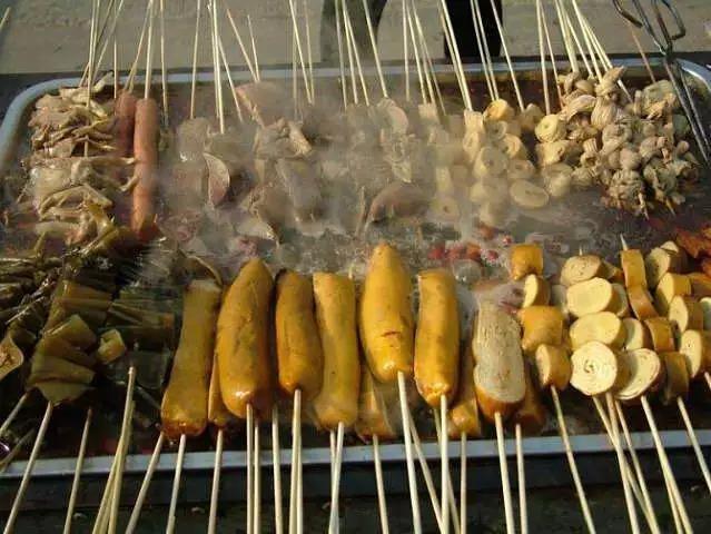 如何区分麻辣烫、冒菜、串串？重点全在这儿！