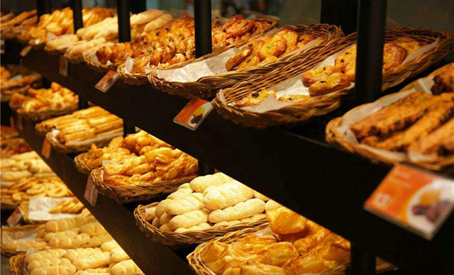 好心送面包，结果关了门，才知人性不可探|餐饮界