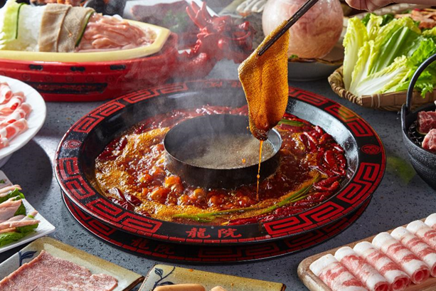 龍院老火锅，东灶餐饮12年匠心之作，舌尖上的川粤美食|餐饮界