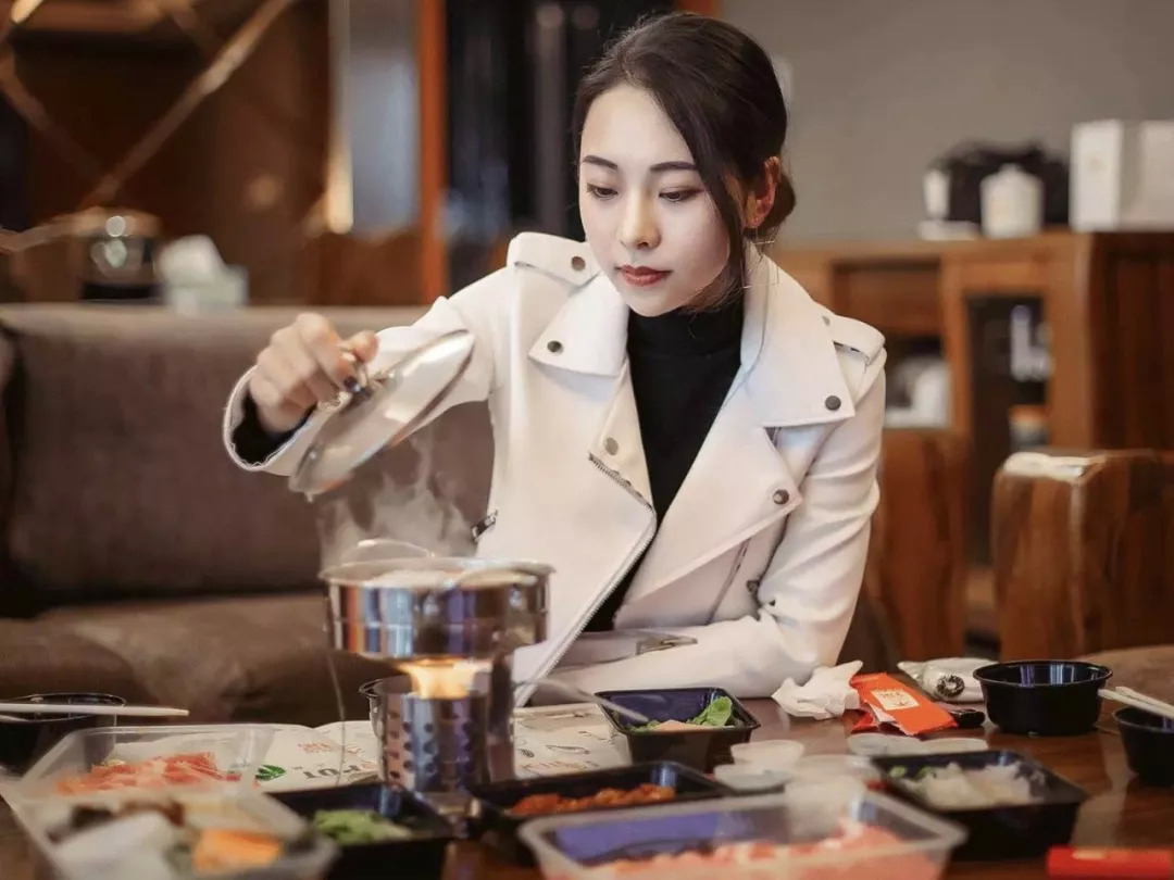 火锅外卖四年厮杀，不二锅如何诠释剩者为王？|餐饮界