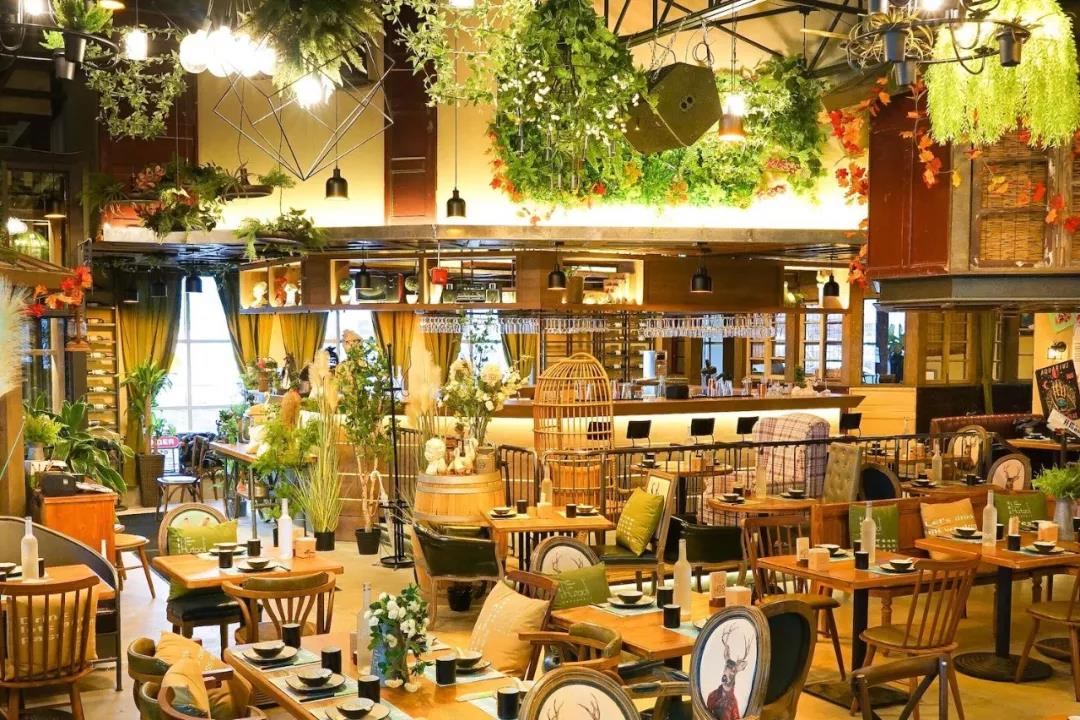 胡桃里上线加拿大，是“中国版Hard Rock Cafe”还是“新版音乐餐吧” | 餐见|餐饮界