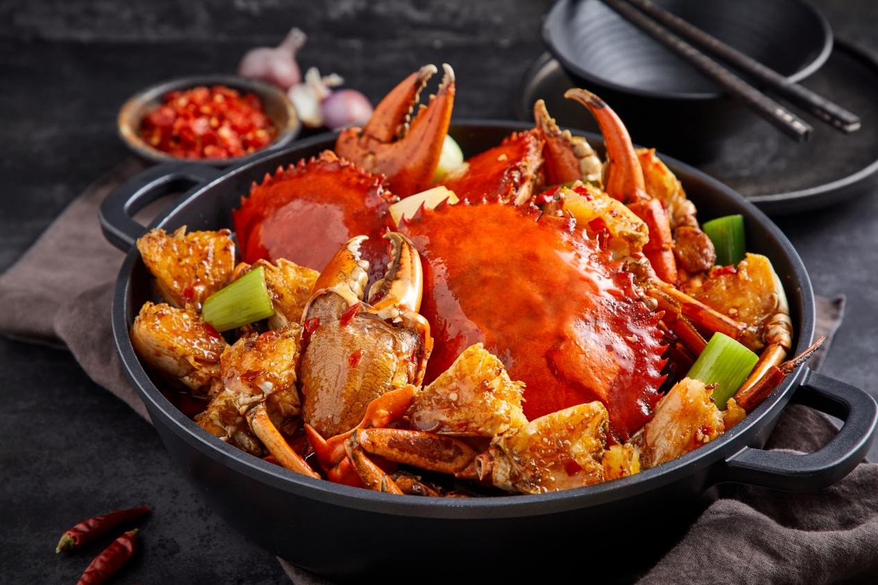 吃蟹要怎样吃出个新“鲜”感？七欣天海鲜火锅给你答案！