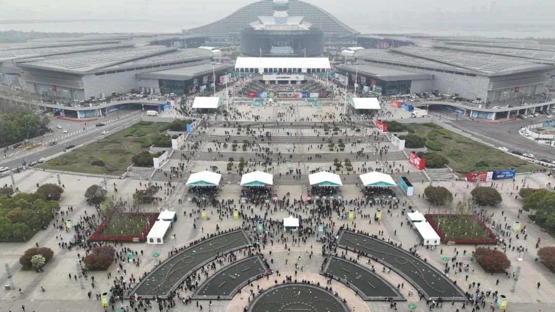 全新升级、助力赢战2024，这场食材大展3月与您相约在春暖花开的武汉！