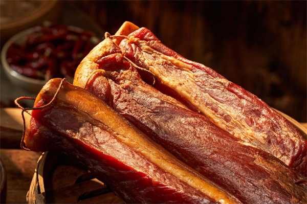 美缀美城口老腊肉，千年传承背后的美味秘诀