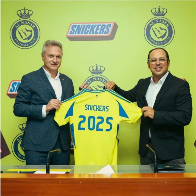 士力架成为利雅得胜利全球官方合作伙伴